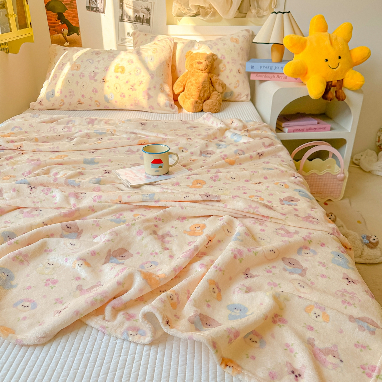 91家纺网 家纺一手货源 找家纺 韩巢家纺 2025新款四季可用牛奶绒多功能毛毯 小狗团子