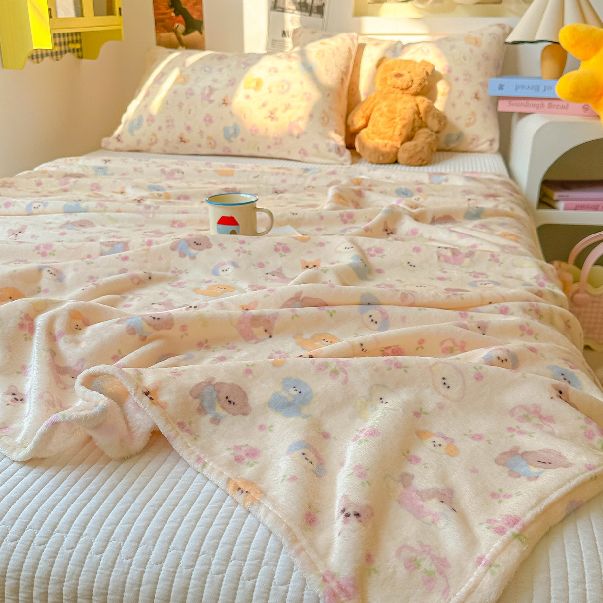 91家纺网 家纺一手货源 找家纺 韩巢家纺 2025新款四季可用牛奶绒多功能毛毯 小狗团子