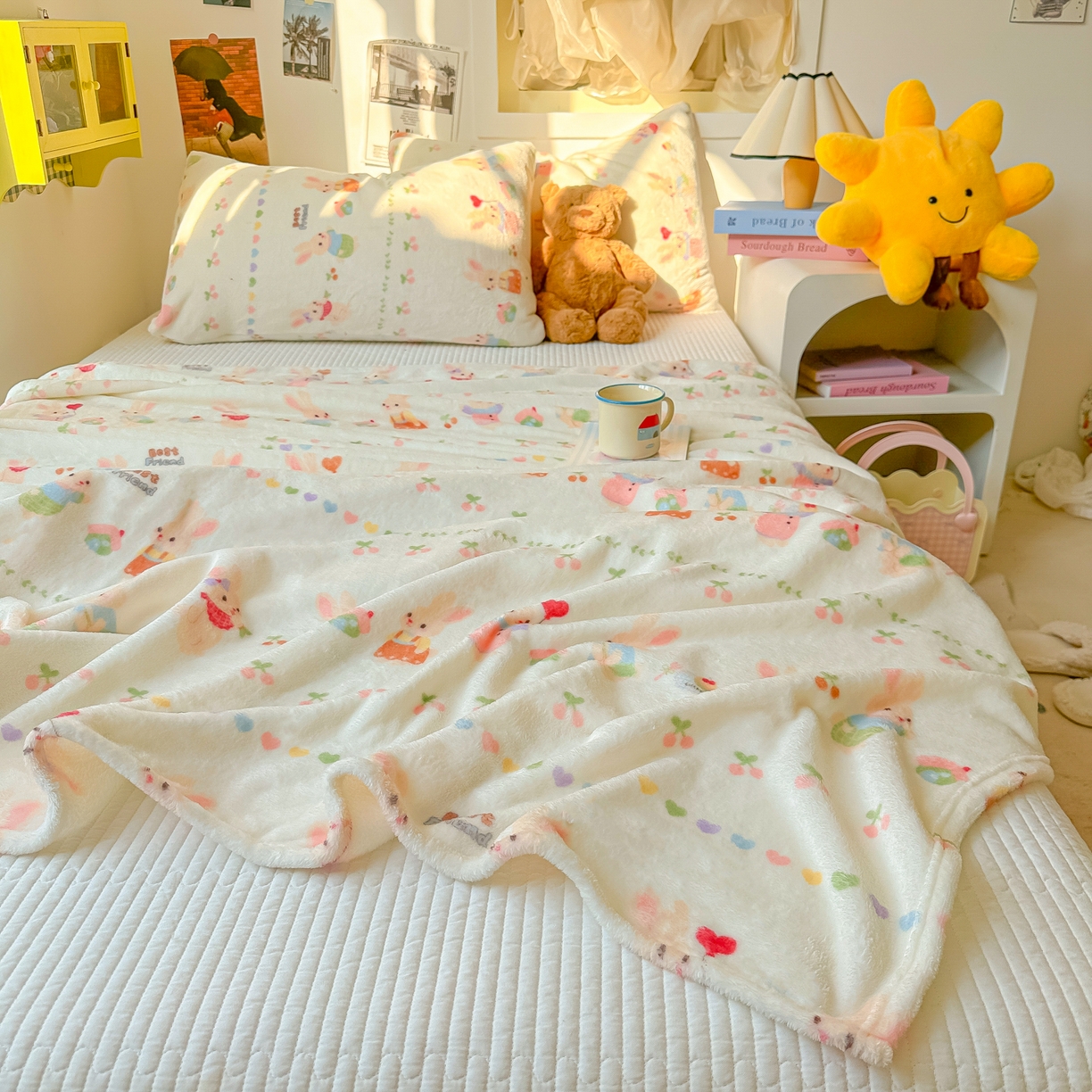 91家纺网 家纺一手货源 找家纺 韩巢家纺 2025新款四季可用牛奶绒多功能毛毯 小兔胡萝卜