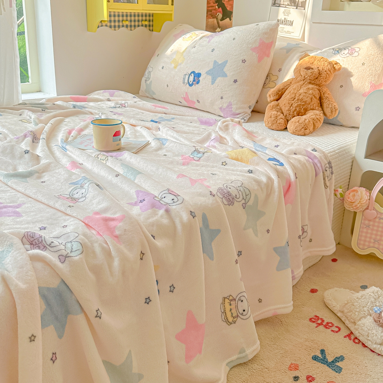 91家纺网 家纺一手货源 找家纺 韩巢家纺 2025新款四季可用牛奶绒多功能毛毯 星星米菲