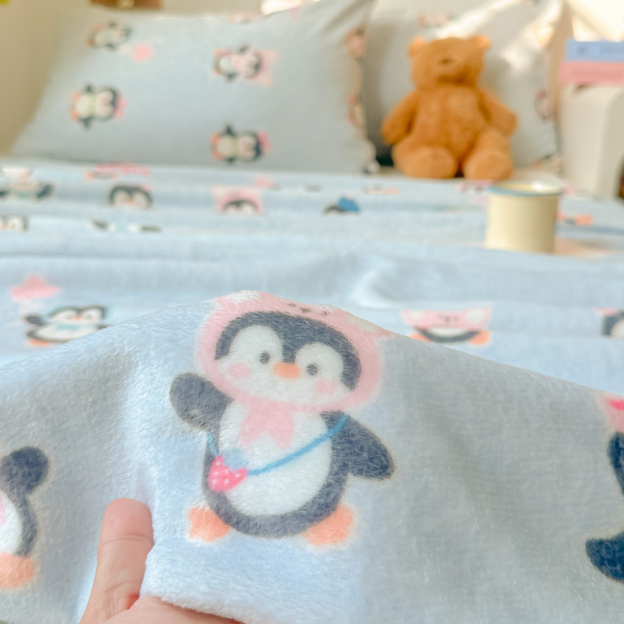 91家纺网 家纺一手货源 找家纺 韩巢家纺 2025新款四季可用牛奶绒多功能毛毯 QQ企鹅