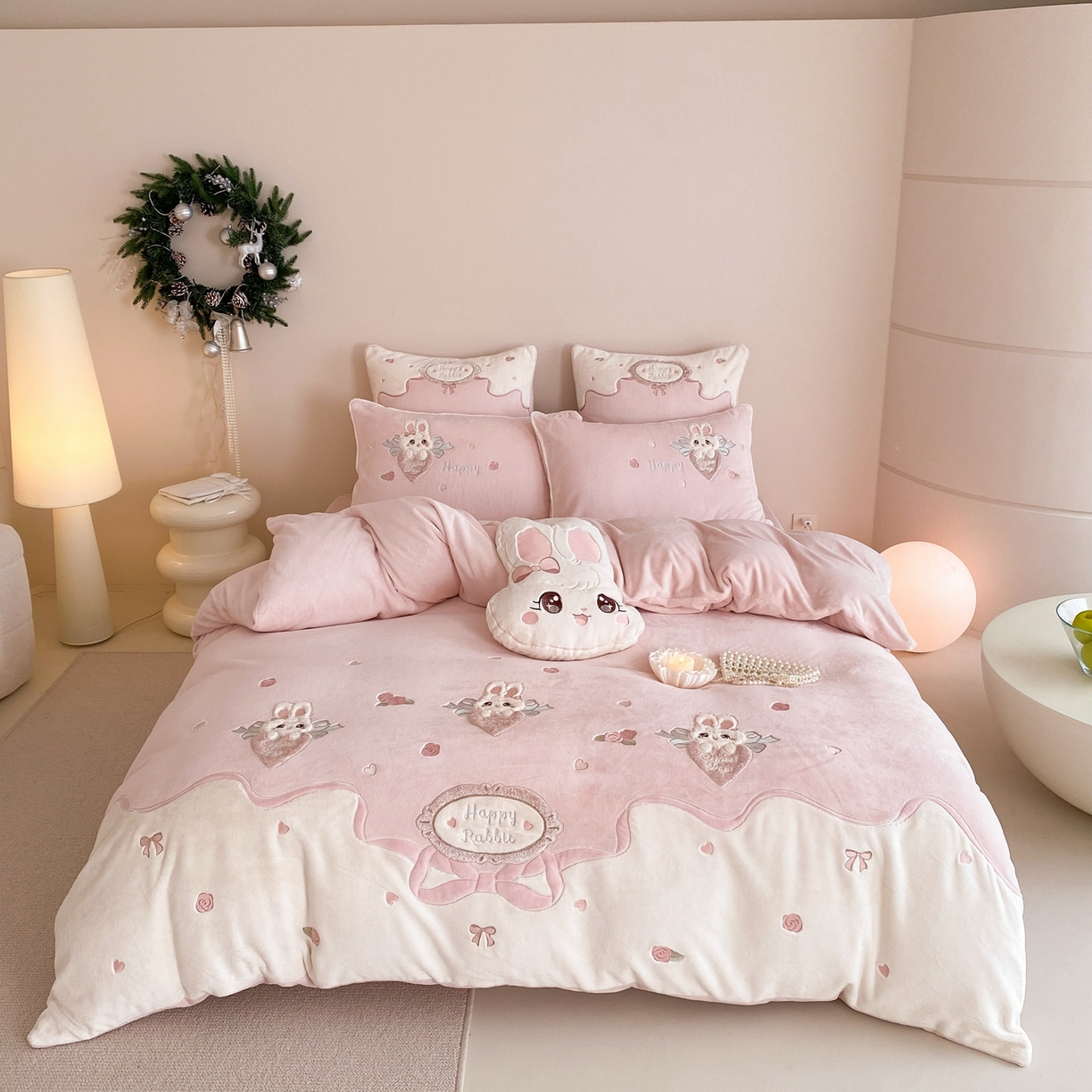 91家纺网 家纺一手货源 找家纺 MIU缪家居 2025新款牛奶绒四件套-快乐甜心 快乐甜心-粉