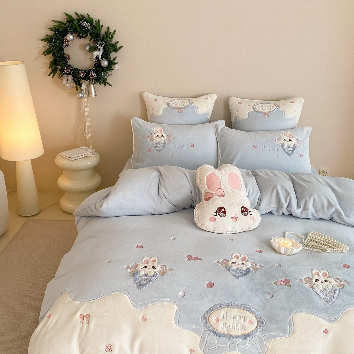 91家纺网 家纺一手货源 找家纺 MIU缪家居 2025新款牛奶绒四件套-快乐甜心 快乐甜心-蓝