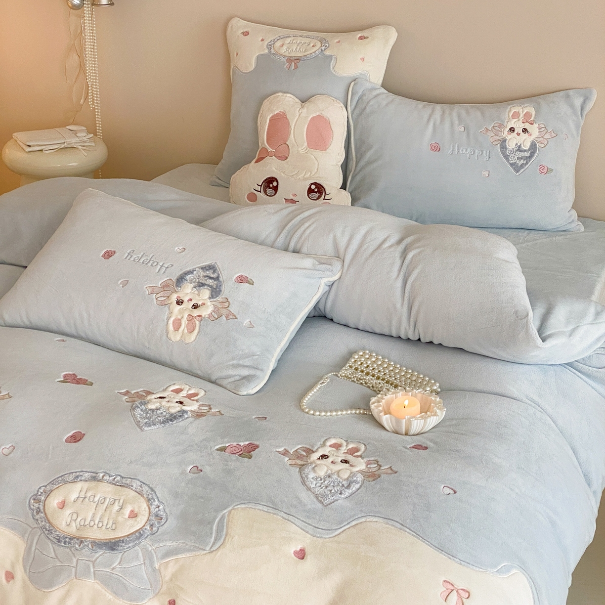 91家纺网 家纺一手货源 找家纺 MIU缪家居 2025新款牛奶绒四件套-快乐甜心 快乐甜心-蓝