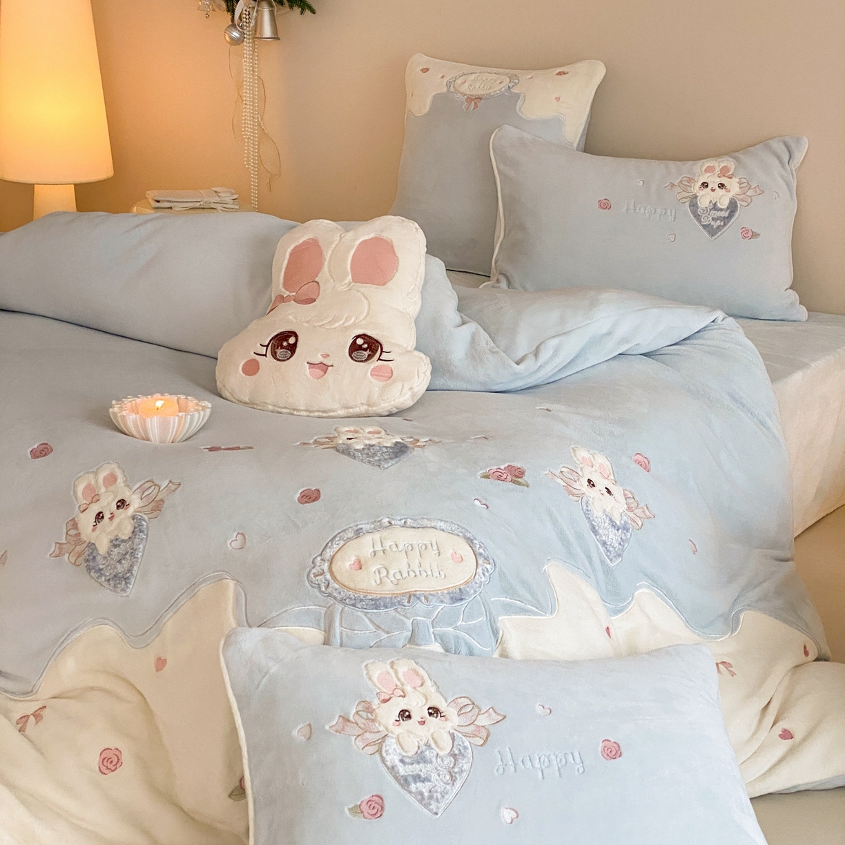 91家纺网 家纺一手货源 找家纺 MIU缪家居 2025新款牛奶绒四件套-快乐甜心 快乐甜心-蓝