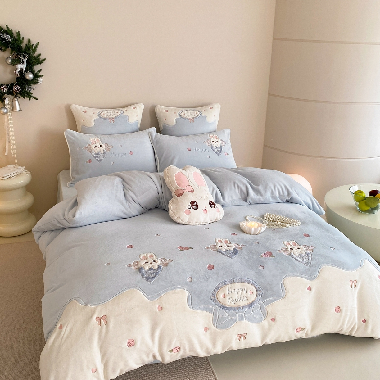 91家纺网 家纺一手货源 找家纺 MIU缪家居 2025新款牛奶绒四件套-快乐甜心 快乐甜心-蓝