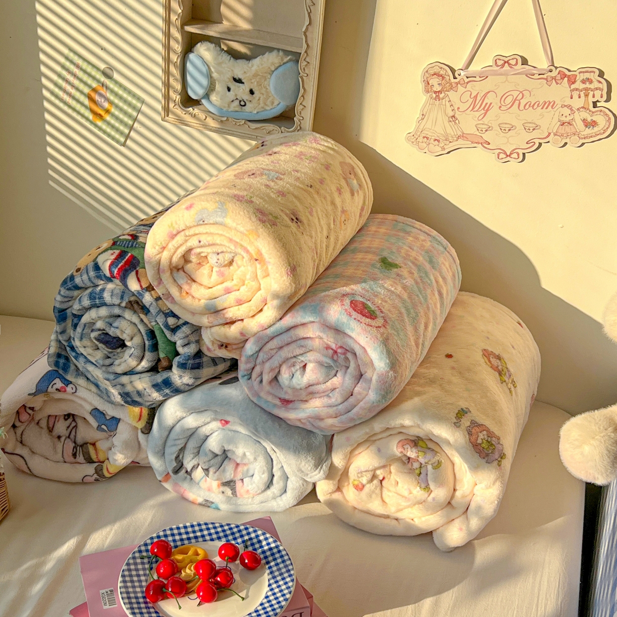 91家纺网 家纺一手货源 找家纺 韩巢家纺 2025新款四季可用牛奶绒多功能毛毯 组合图