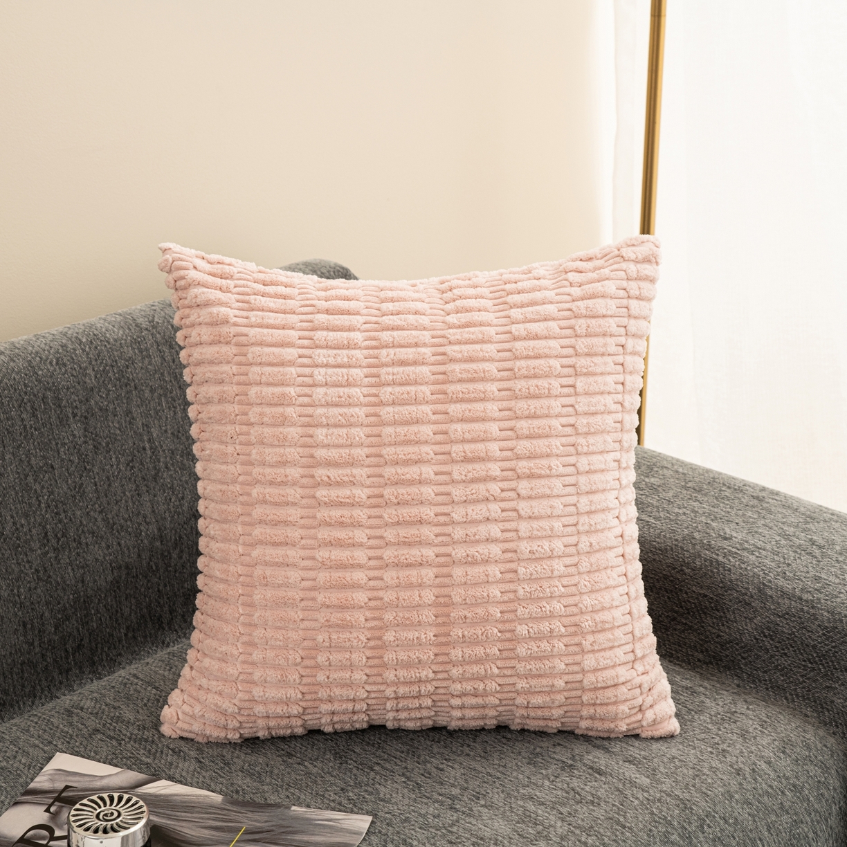 91家纺网 家纺一手货源 找家纺 （总）新奇异 2025新款简约单/双面灯芯绒抱枕麦穗粒系列