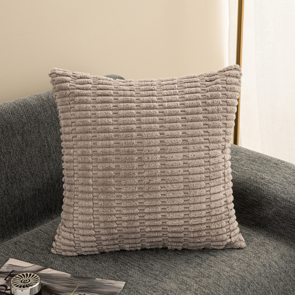 91家纺网 家纺一手货源 找家纺 （总）新奇异 2025新款简约单/双面灯芯绒抱枕麦穗粒系列