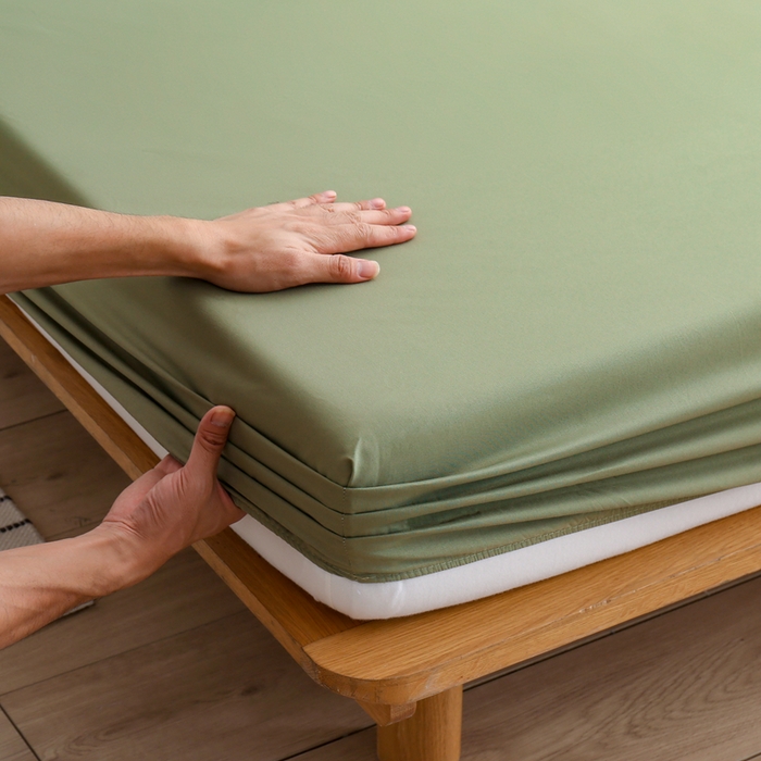 91家纺网 家纺一手货源 找家纺 啊雅家居 2025新款简约单人床笠双人床笠水洗磨毛床笠 草绿