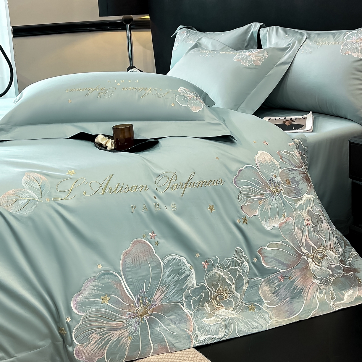 91家纺网 家纺一手货源 找家纺 置顶家纺 2025新款亲肤花卉刺绣四件套-繁星点点 繁星点点-繁星蓝