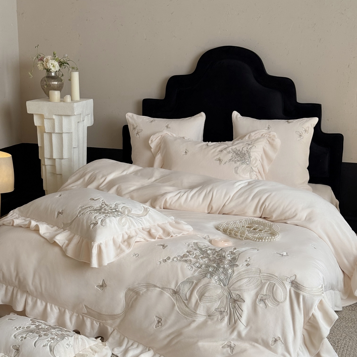 91家纺网 家纺一手货源 找家纺 MIU缪家居 2025新款牛奶绒四件套-铃兰花语 铃兰花语-奶昔米