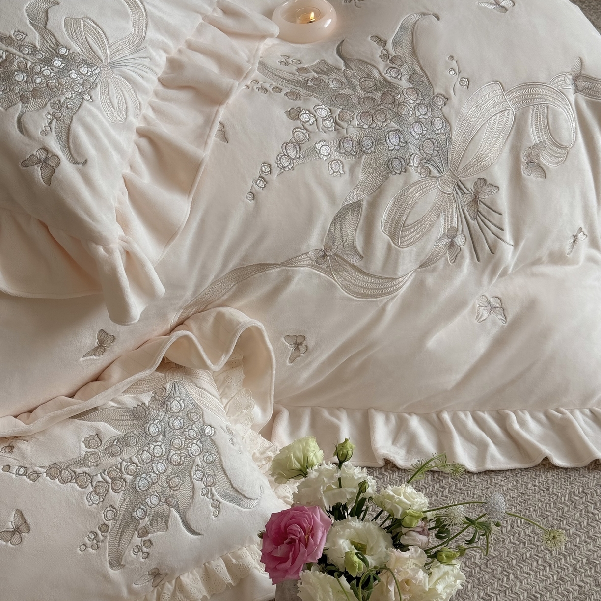 91家纺网 家纺一手货源 找家纺 MIU缪家居 2025新款牛奶绒四件套-铃兰花语 铃兰花语-奶昔米