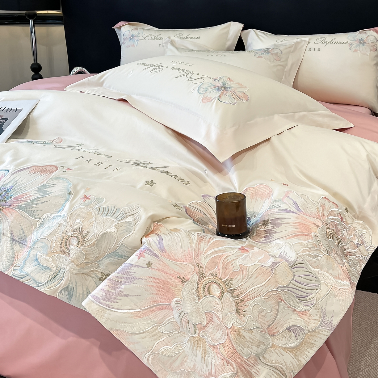 91家纺网 家纺一手货源 找家纺 置顶家纺 2025新款亲肤花卉刺绣四件套-繁星点点 繁星点点-奶白+浅豆沙