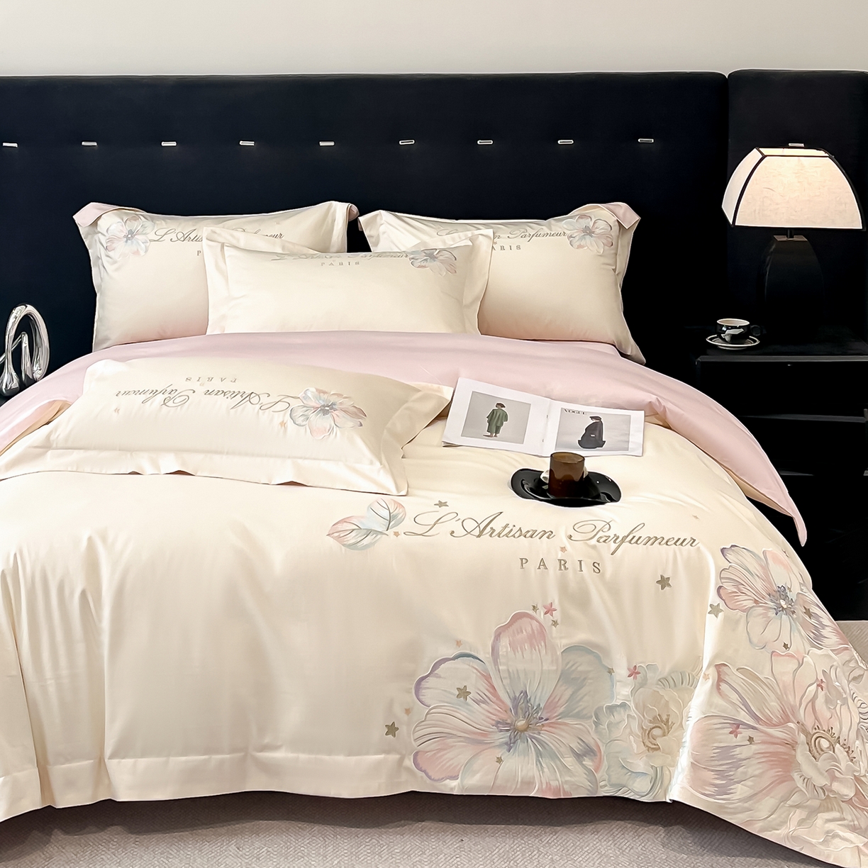 91家纺网 家纺一手货源 找家纺 置顶家纺 2025新款亲肤花卉刺绣四件套-繁星点点 繁星点点-奶白+粉