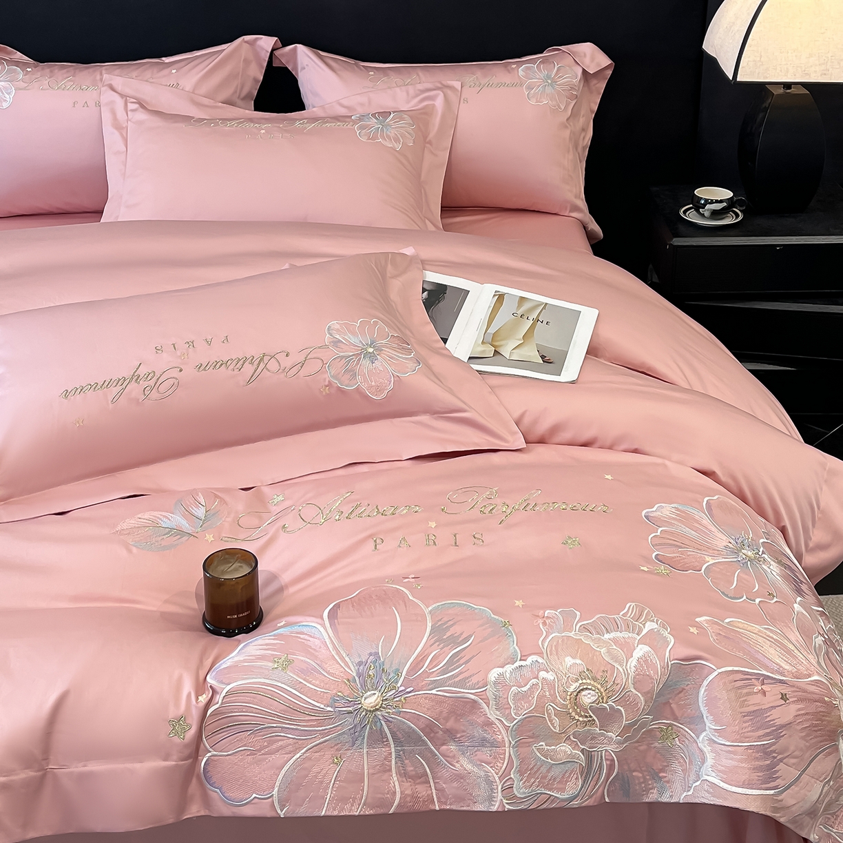 91家纺网 家纺一手货源 找家纺 置顶家纺 2025新款亲肤花卉刺绣四件套-繁星点点 繁星点点-浅豆沙