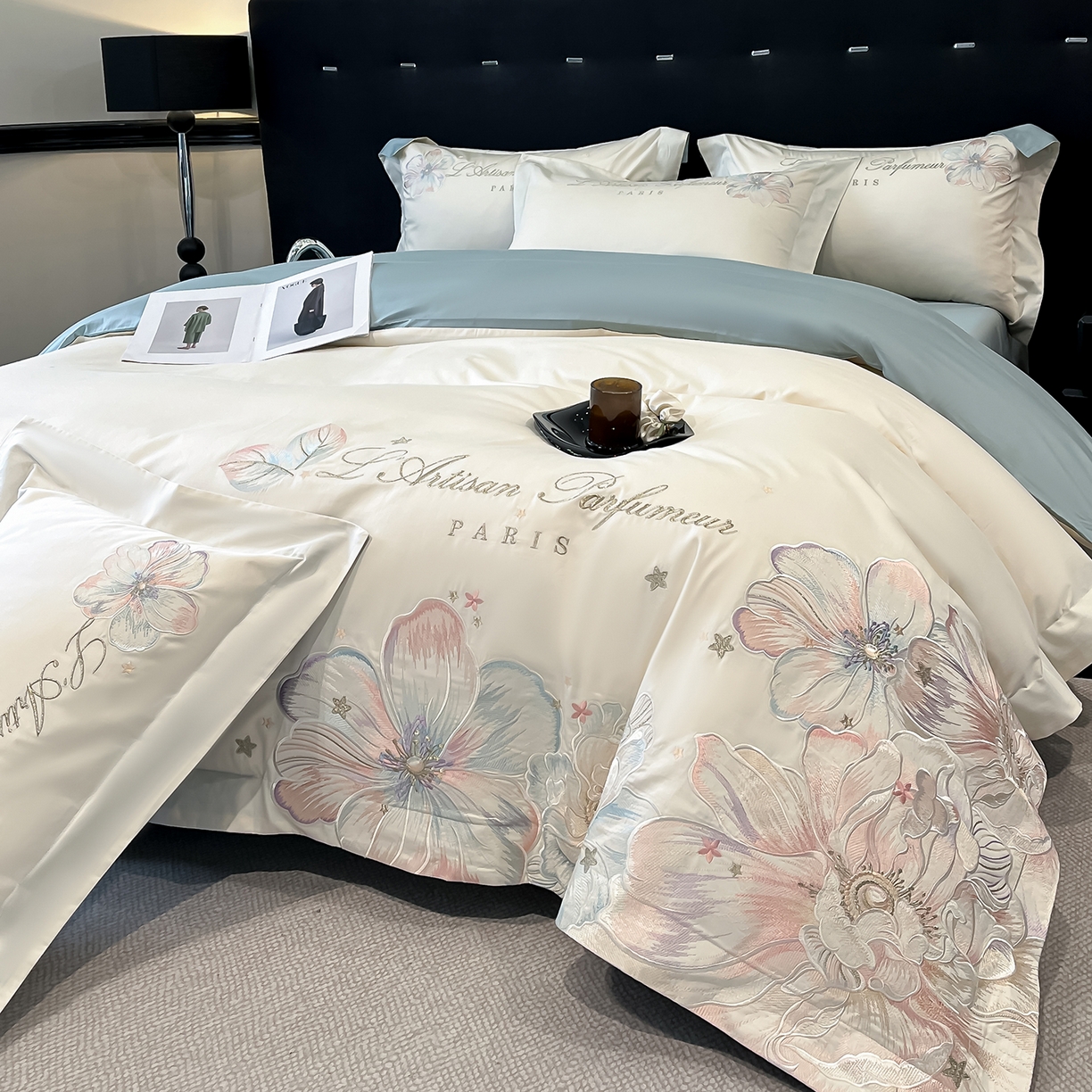 91家纺网 家纺一手货源 找家纺 置顶家纺 2025新款亲肤花卉刺绣四件套-繁星点点 繁星点点-奶白+繁星蓝