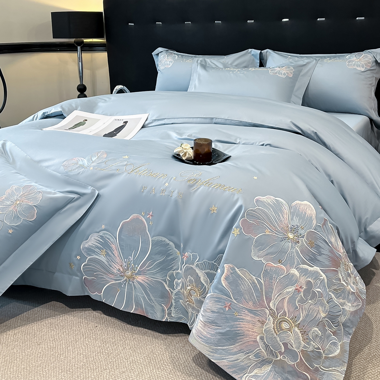 91家纺网 家纺一手货源 找家纺 置顶家纺 2025新款亲肤花卉刺绣四件套-繁星点点 繁星点点-浅蓝