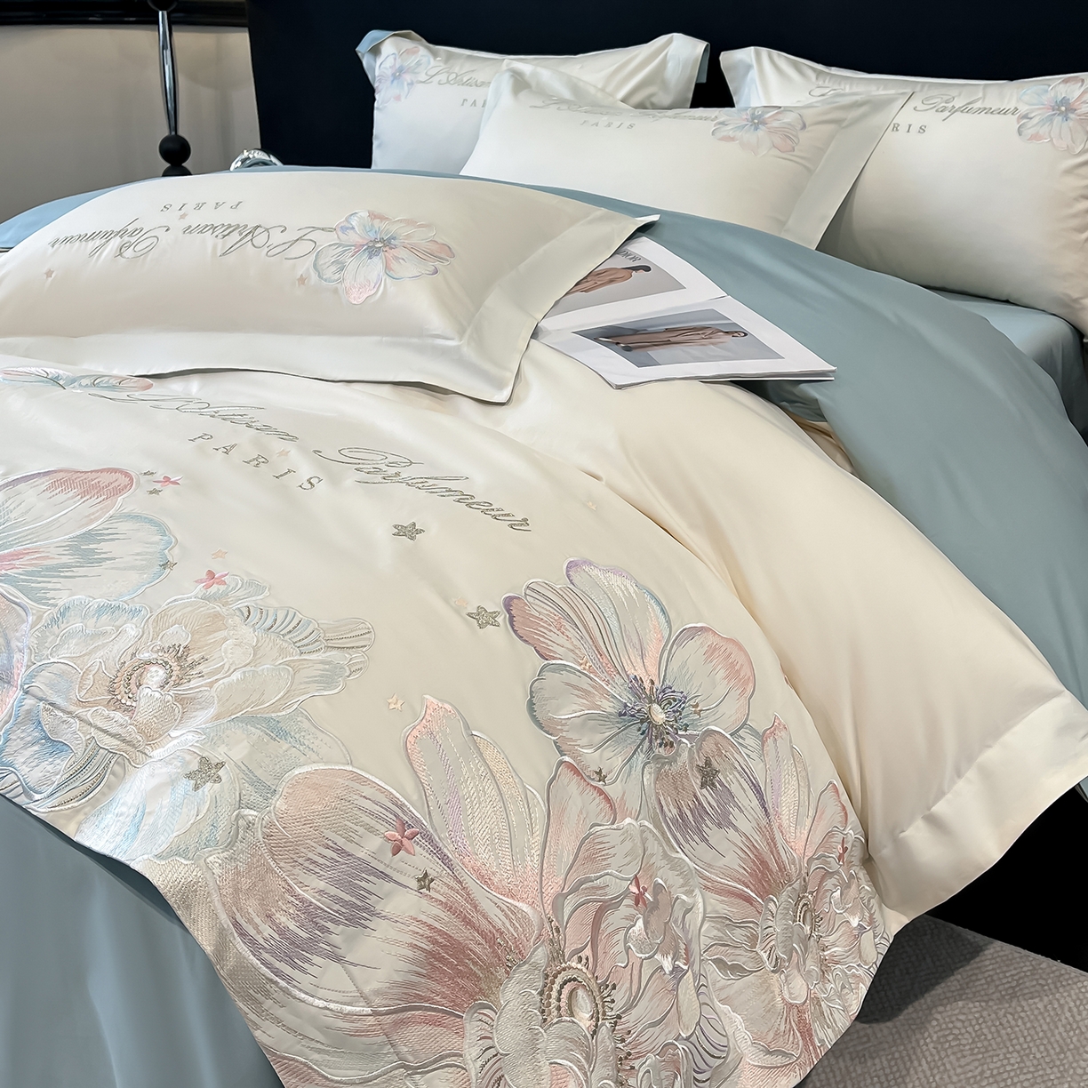 91家纺网 家纺一手货源 找家纺 置顶家纺 2025新款亲肤花卉刺绣四件套-繁星点点 繁星点点-奶白+繁星蓝