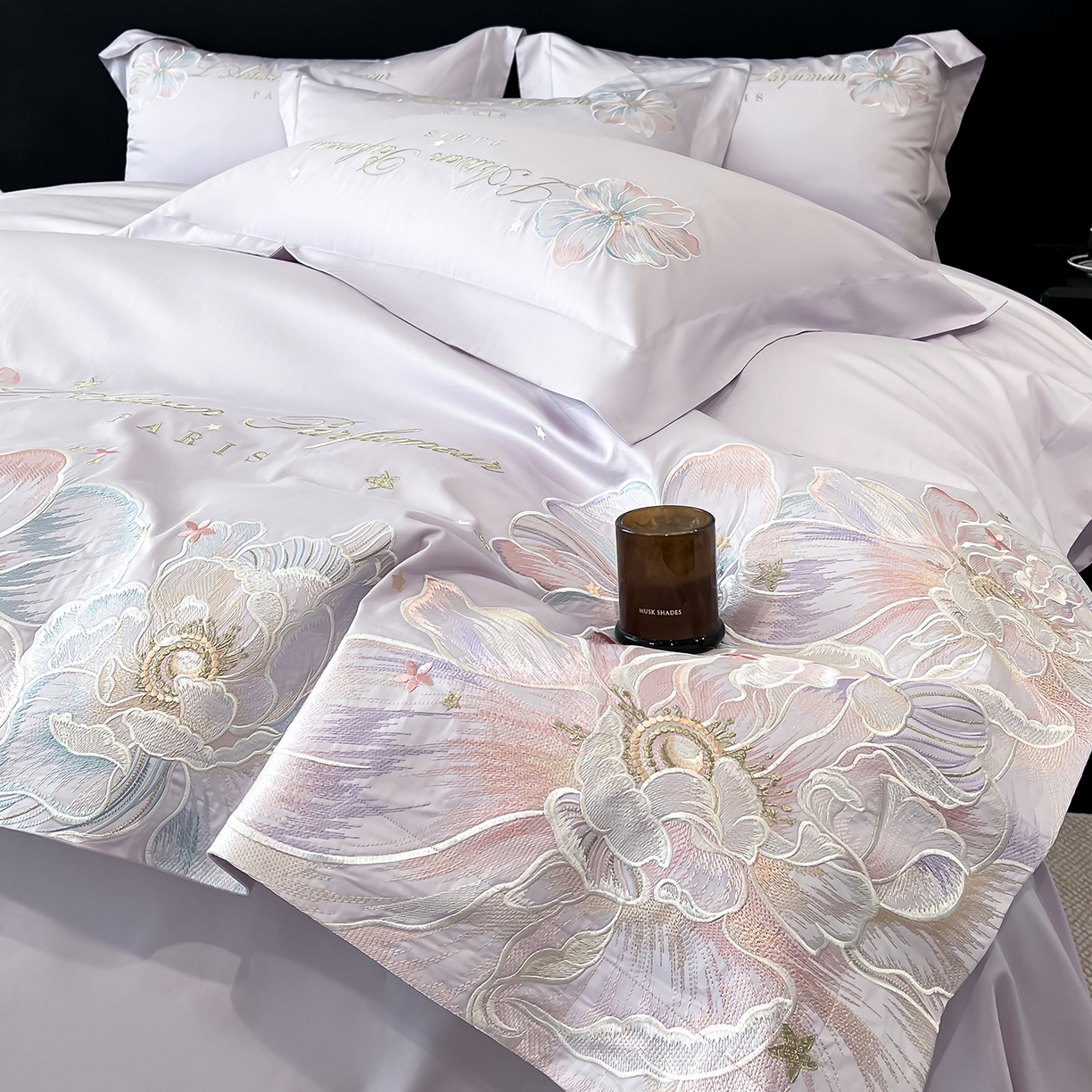 91家纺网 家纺一手货源 找家纺 置顶家纺 2025新款亲肤花卉刺绣四件套-繁星点点 繁星点点-香芋紫