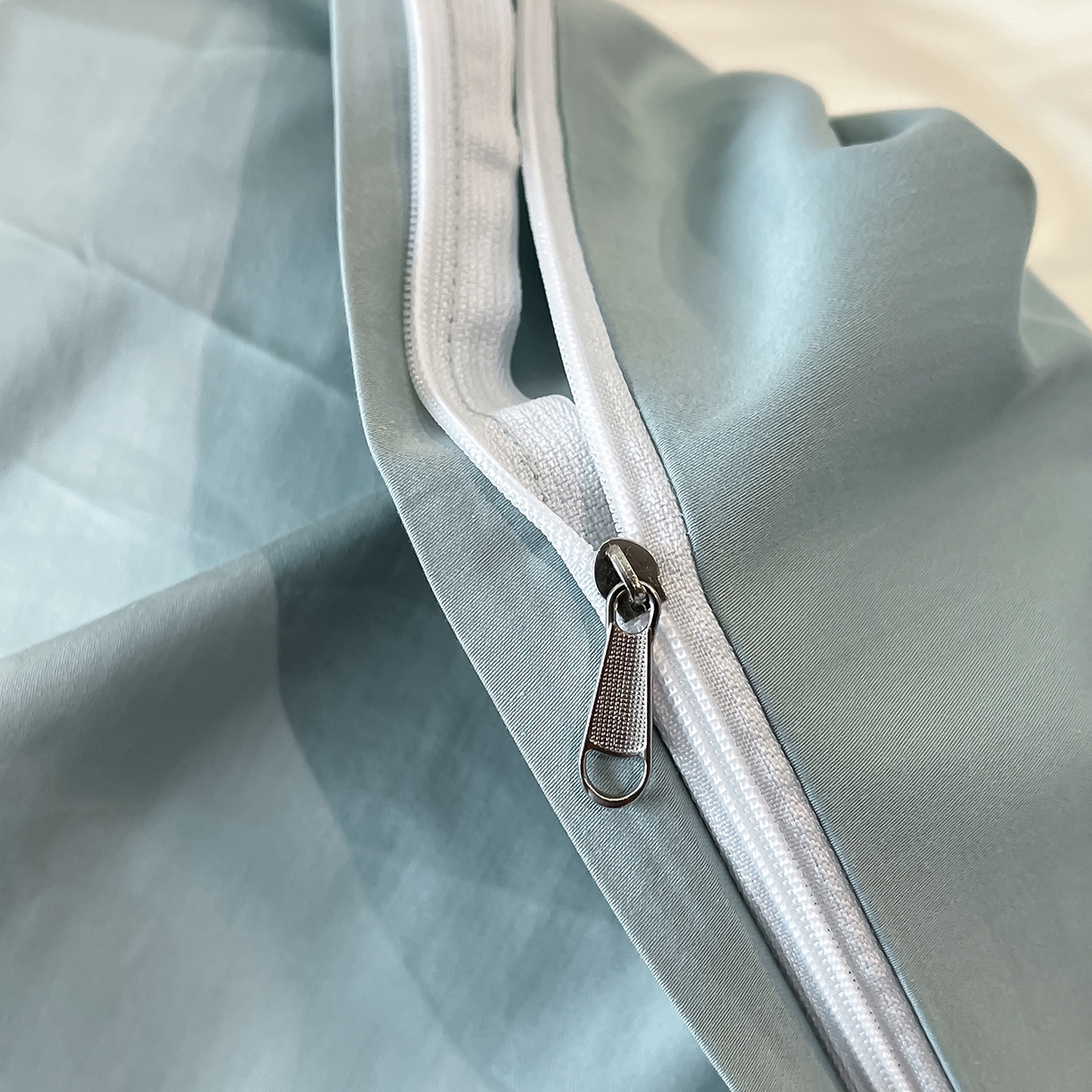 91家纺网 家纺一手货源 找家纺 置顶家纺 2025新款亲肤花卉刺绣四件套-繁星点点 繁星点点-奶白+繁星蓝