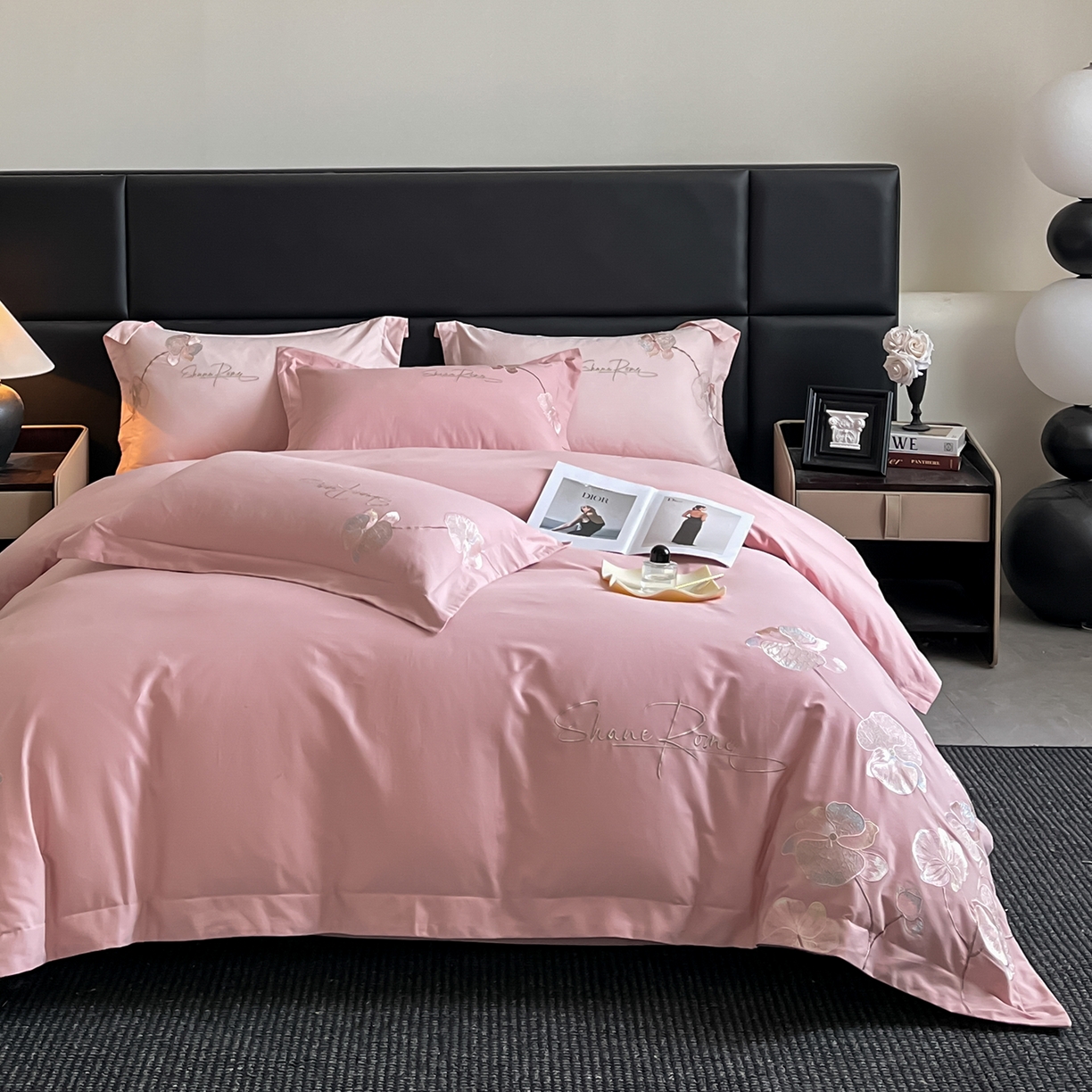 91家纺网 家纺一手货源 找家纺 置顶家纺 2025新款全棉加厚磨毛刺绣秋冬系列四件套-赫本 赫本-浅豆沙