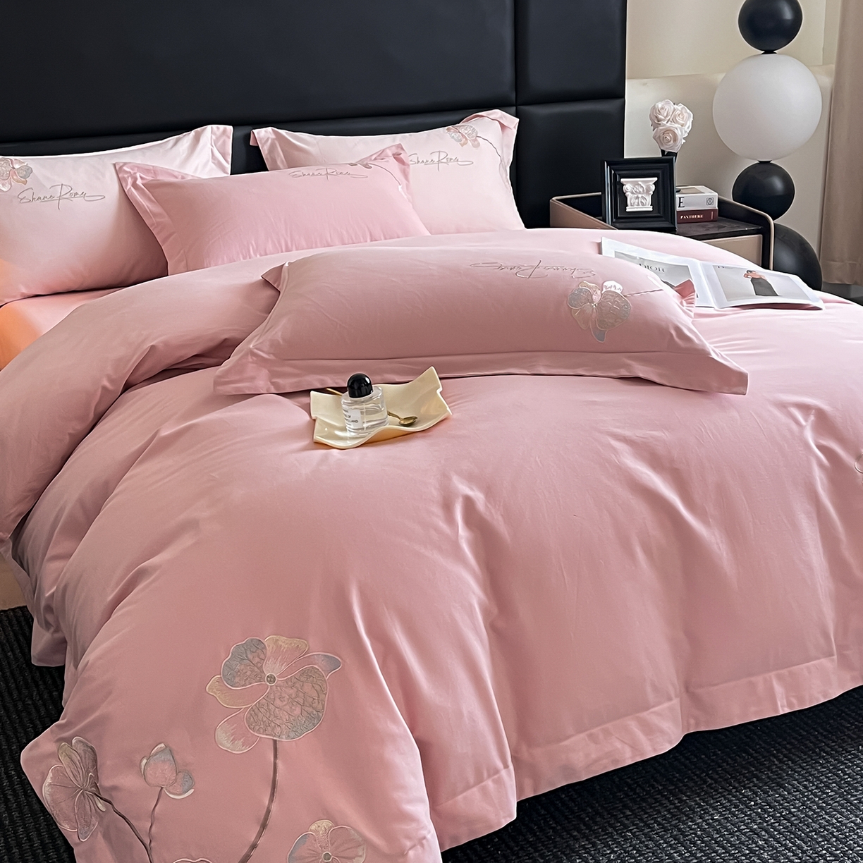 91家纺网 家纺一手货源 找家纺 置顶家纺 2025新款全棉加厚磨毛刺绣秋冬系列四件套-赫本 赫本-浅豆沙