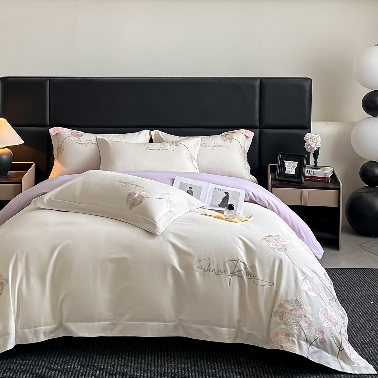 91家纺网 家纺一手货源 找家纺 置顶家纺 2025新款全棉加厚磨毛刺绣秋冬系列四件套-赫本 赫本-奶白+香芋紫