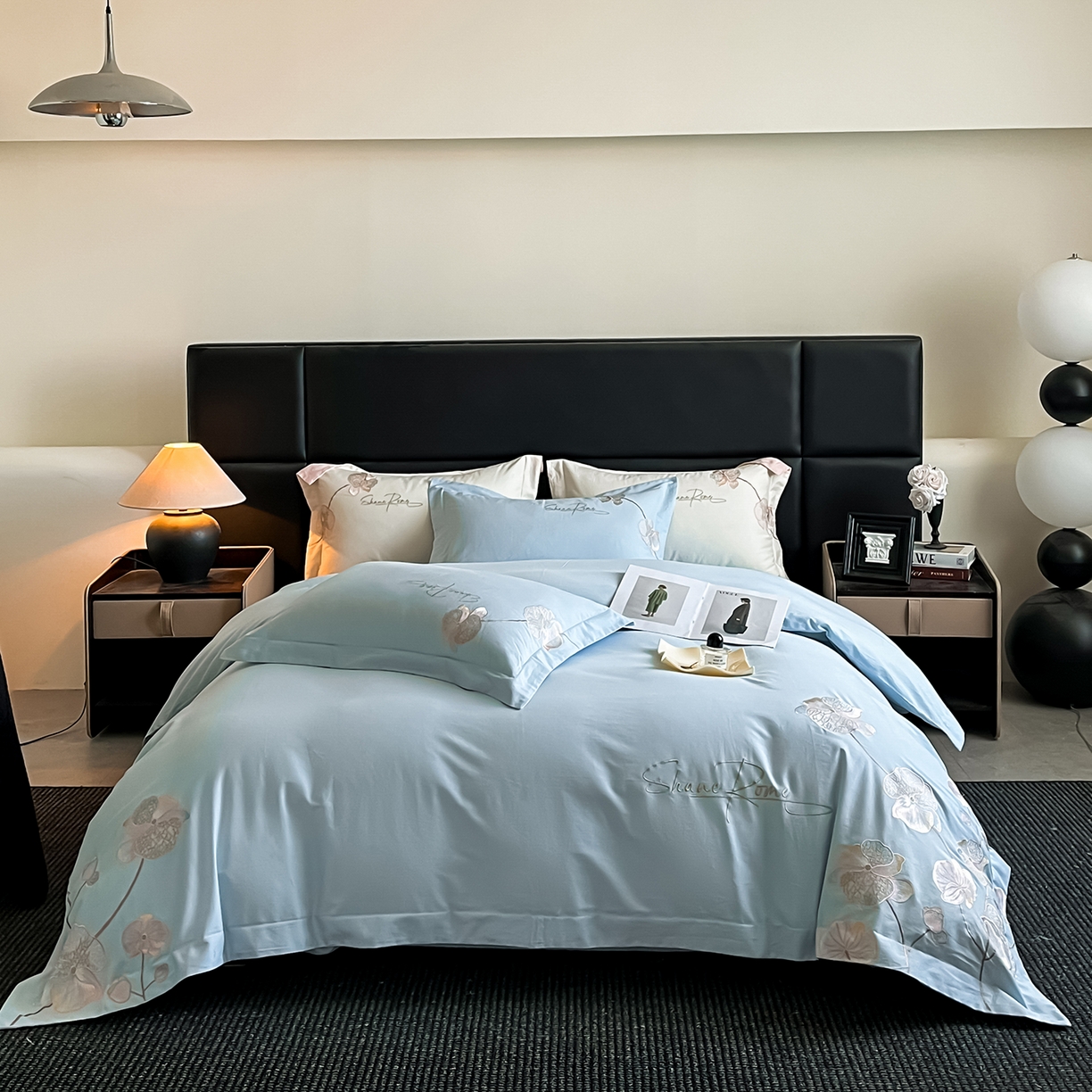 91家纺网 家纺一手货源 找家纺 置顶家纺 2025新款全棉加厚磨毛刺绣秋冬系列四件套-赫本 赫本-浅天蓝