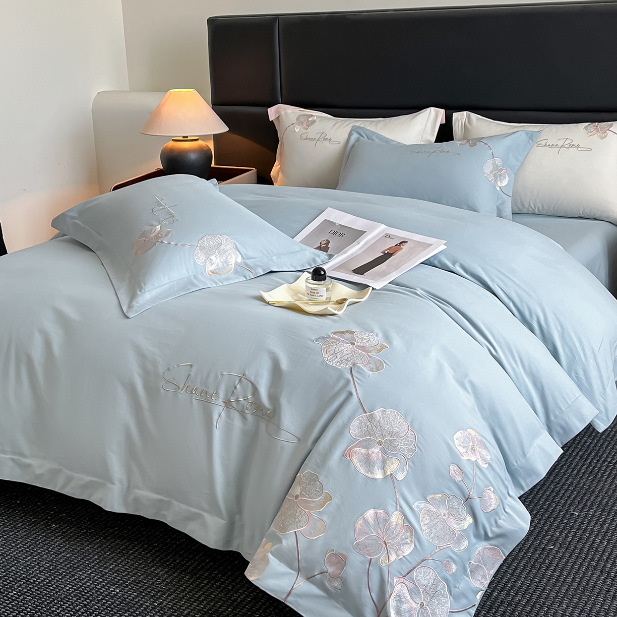 91家纺网 家纺一手货源 找家纺 置顶家纺 2025新款全棉加厚磨毛刺绣秋冬系列四件套-赫本 赫本-繁星蓝