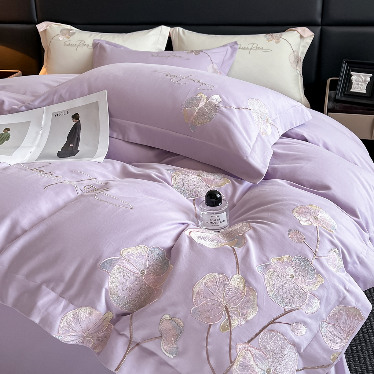 91家纺网 家纺一手货源 找家纺 置顶家纺 2025新款全棉加厚磨毛刺绣秋冬系列四件套-赫本 赫本-香芋紫