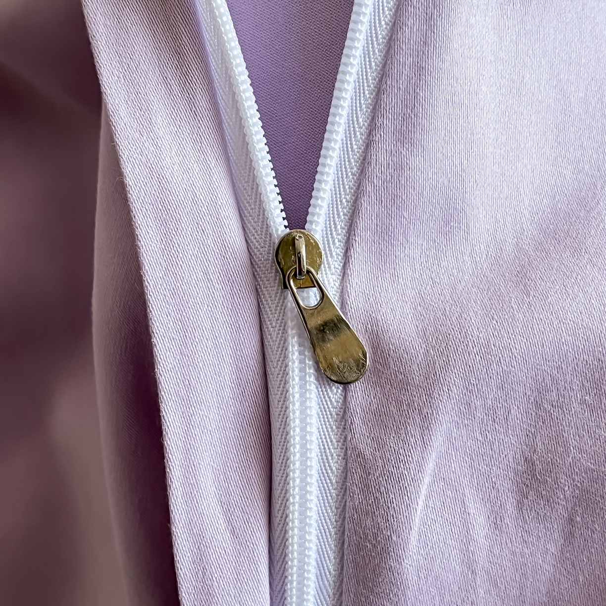 91家纺网 家纺一手货源 找家纺 置顶家纺 2025新款全棉加厚磨毛刺绣秋冬系列四件套-赫本 赫本-香芋紫