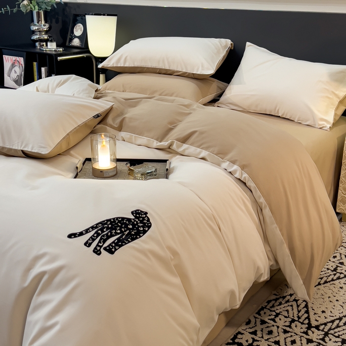 91家纺网 家纺一手货源 找家纺 （总）印季家纺 2025新款全棉50s磨毛绣花-黑豹四件套