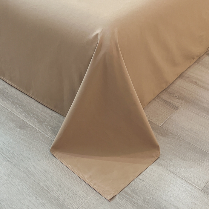 91家纺网 家纺一手货源 找家纺 印季家纺 2025新款全棉50s磨毛绣花-黑豹四件套 奶玉-浅驼