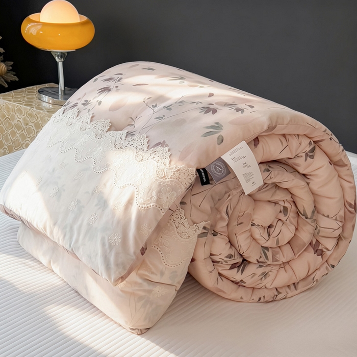 91家纺网 家纺一手货源 找家纺 米菲 2025新款全棉双层纱花边被被子被芯 南枝