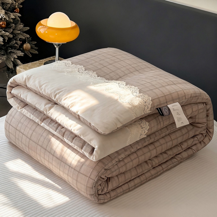 91家纺网 家纺一手货源 找家纺 米菲 2025新款全棉双层纱花边被被子被芯 简约格调