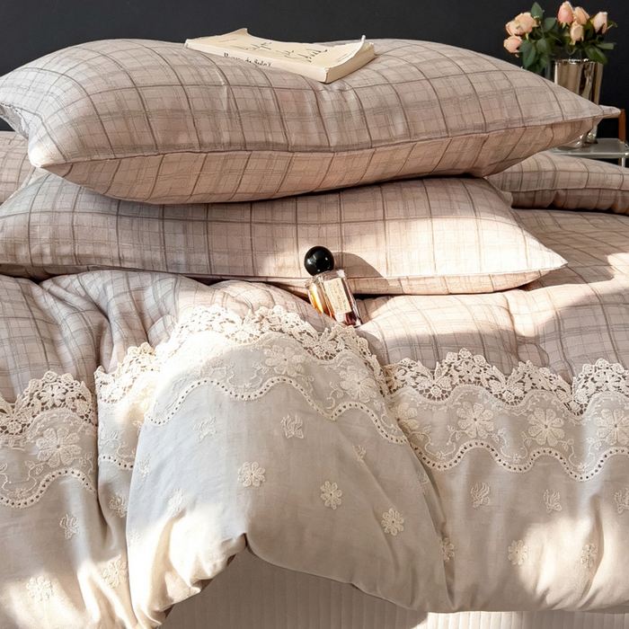 91家纺网 家纺一手货源 找家纺 米菲 2025新款全棉双层纱花边被被子被芯 简约格调