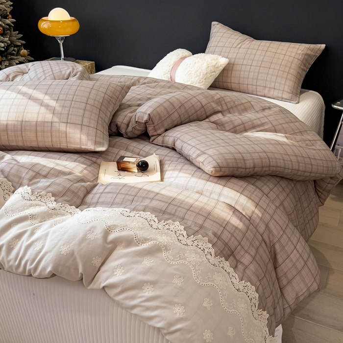 91家纺网 家纺一手货源 找家纺 米菲 2025新款全棉双层纱花边被被子被芯 简约格调