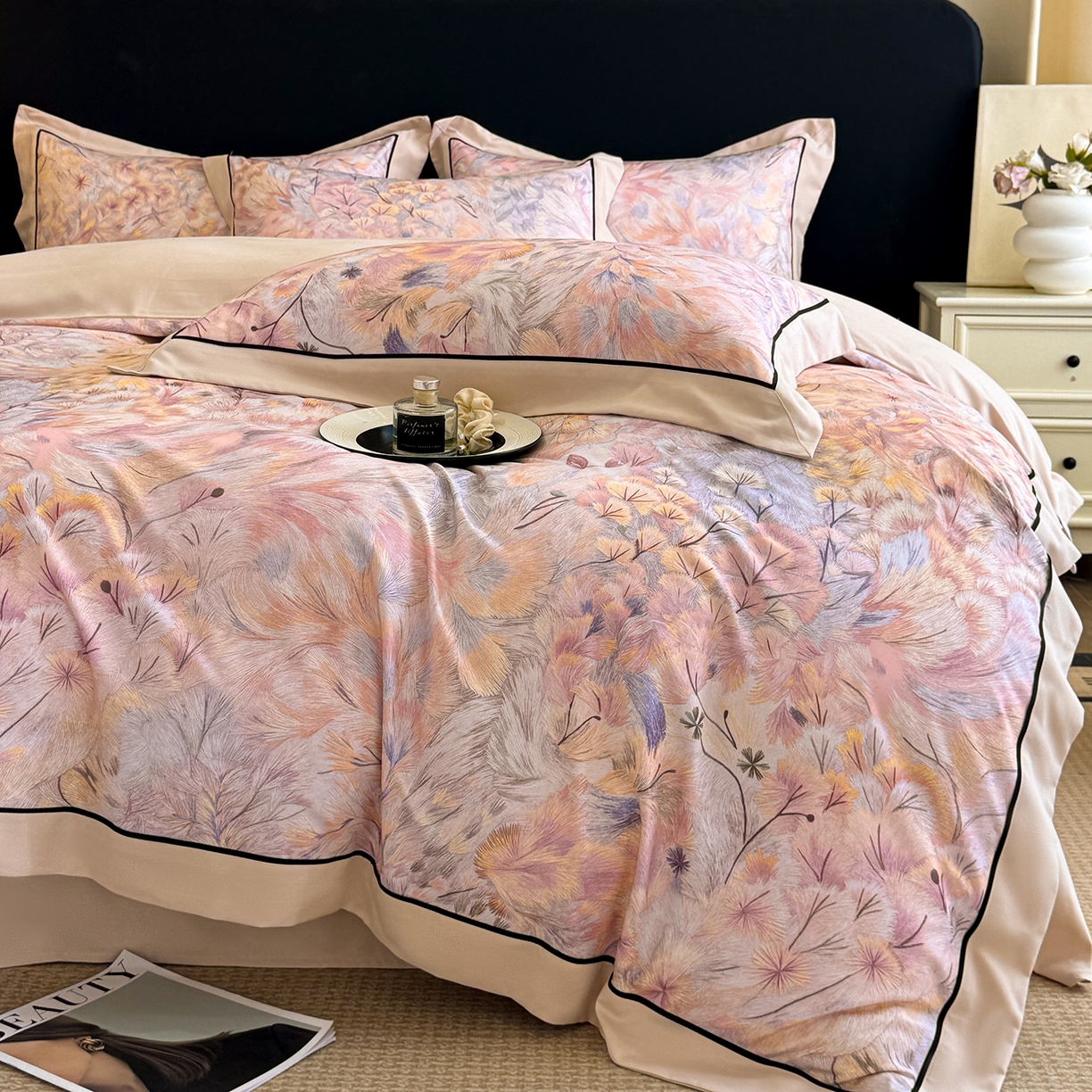 91家纺网 家纺一手货源 找家纺 置顶家纺 2025秋冬新款亲肤加厚140克磨毛四件套-普罗旺斯羽翎系列 羽翎-浅咖