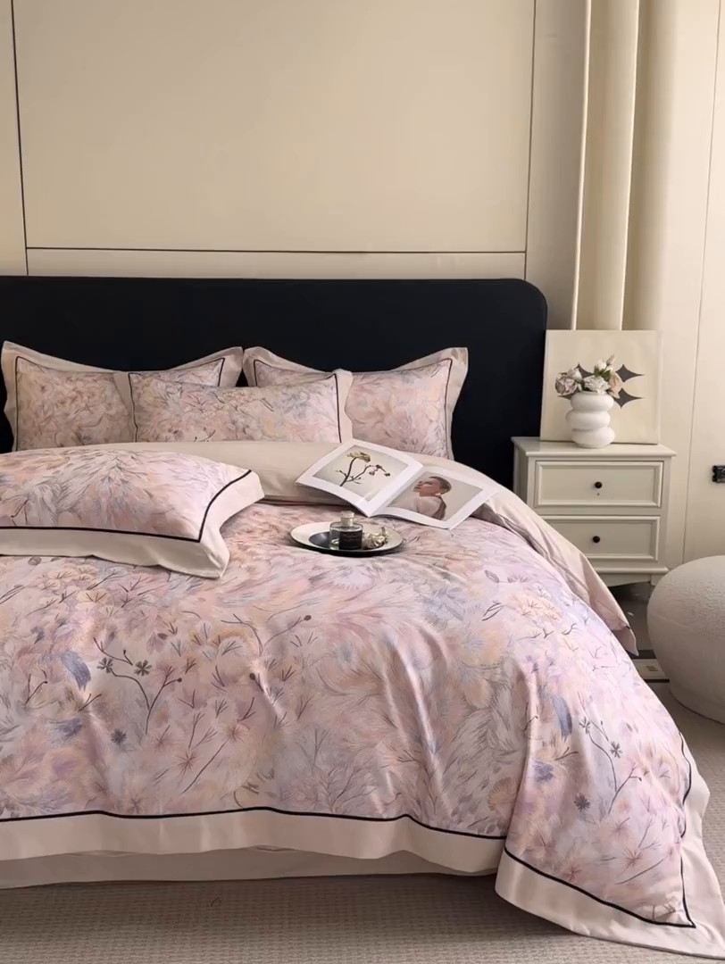 91家纺网 家纺一手货源 找家纺 置顶家纺 2025秋冬新款亲肤加厚140克磨毛四件套-普罗旺斯羽翎系列 羽翎-浅咖