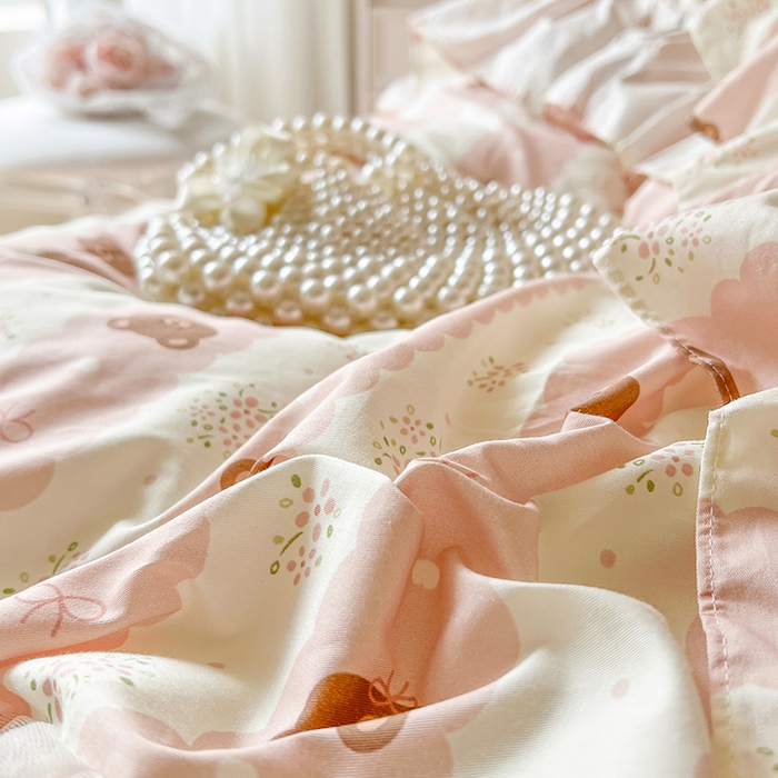 91家纺网 家纺一手货源 找家纺 网红馆（ck家纺） 2025新款全棉纯棉印花13372床裙四件套 碎花小熊