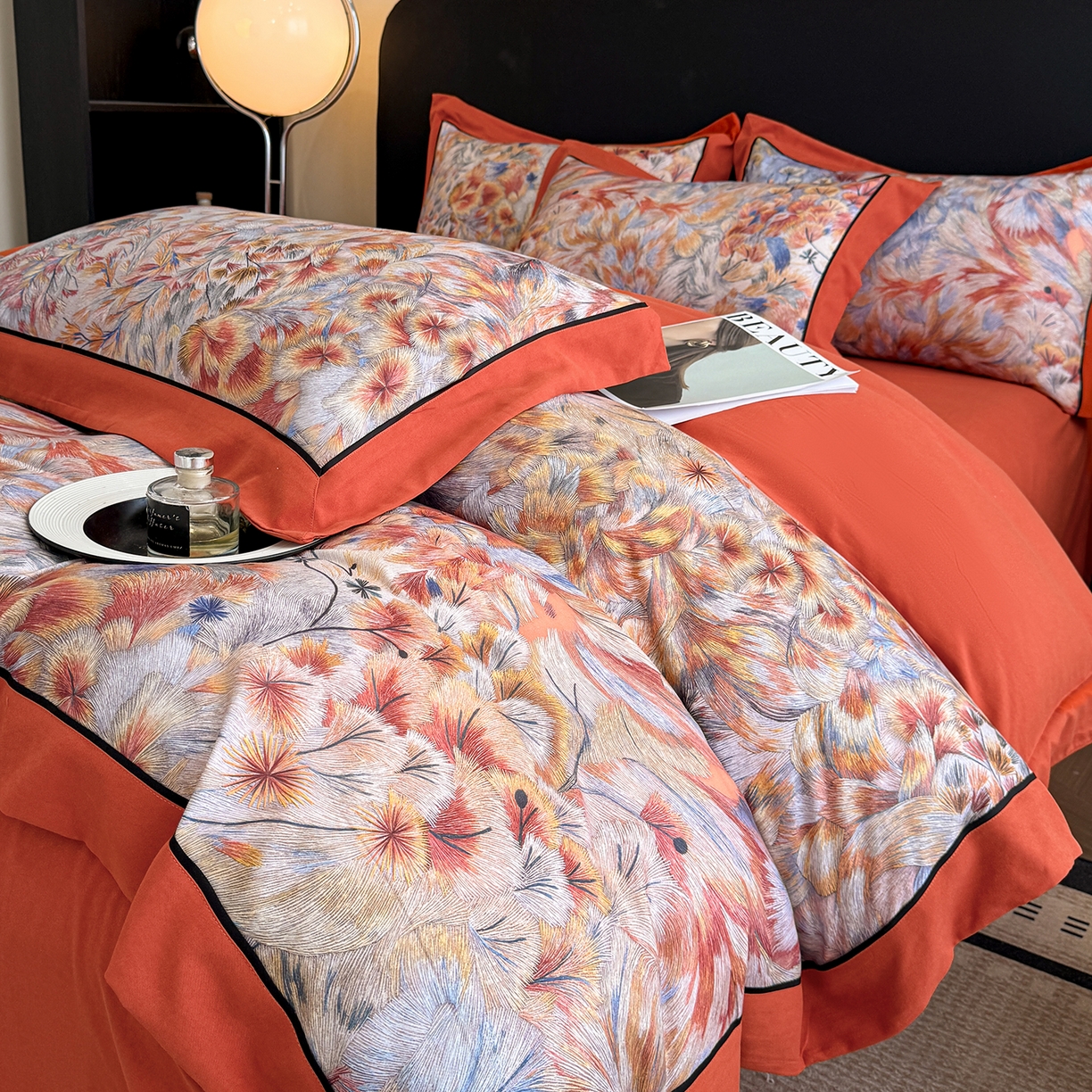 91家纺网 家纺一手货源 找家纺 置顶家纺 2025秋冬新款亲肤加厚140克磨毛四件套-普罗旺斯羽翎系列 羽翎-桔色