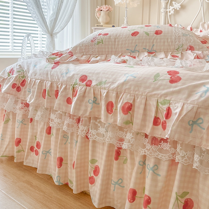 91家纺网 家纺一手货源 找家纺 网红馆（ck家纺） 2025新款全棉纯棉印花13372床裙四件套 樱桃格