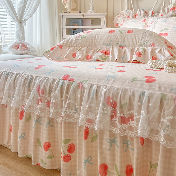 91家纺网 家纺一手货源 找家纺 网红馆（ck家纺） 2025新款全棉纯棉印花13372床裙单品单床裙床裙单件 樱桃格