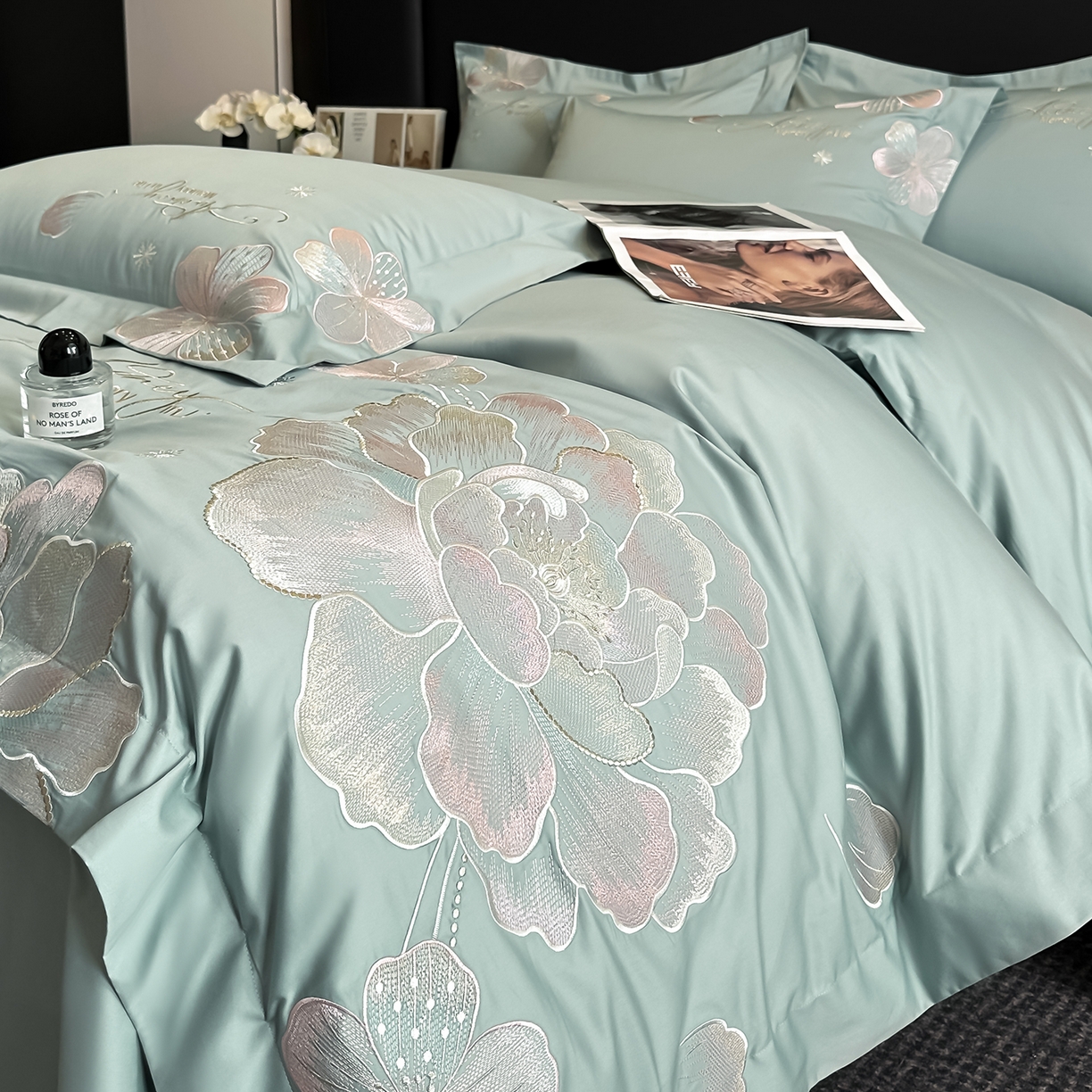 91家纺网 家纺一手货源 找家纺 置顶家纺 2025新款花漾亲肤刺绣系列四件套 花漾-繁星蓝