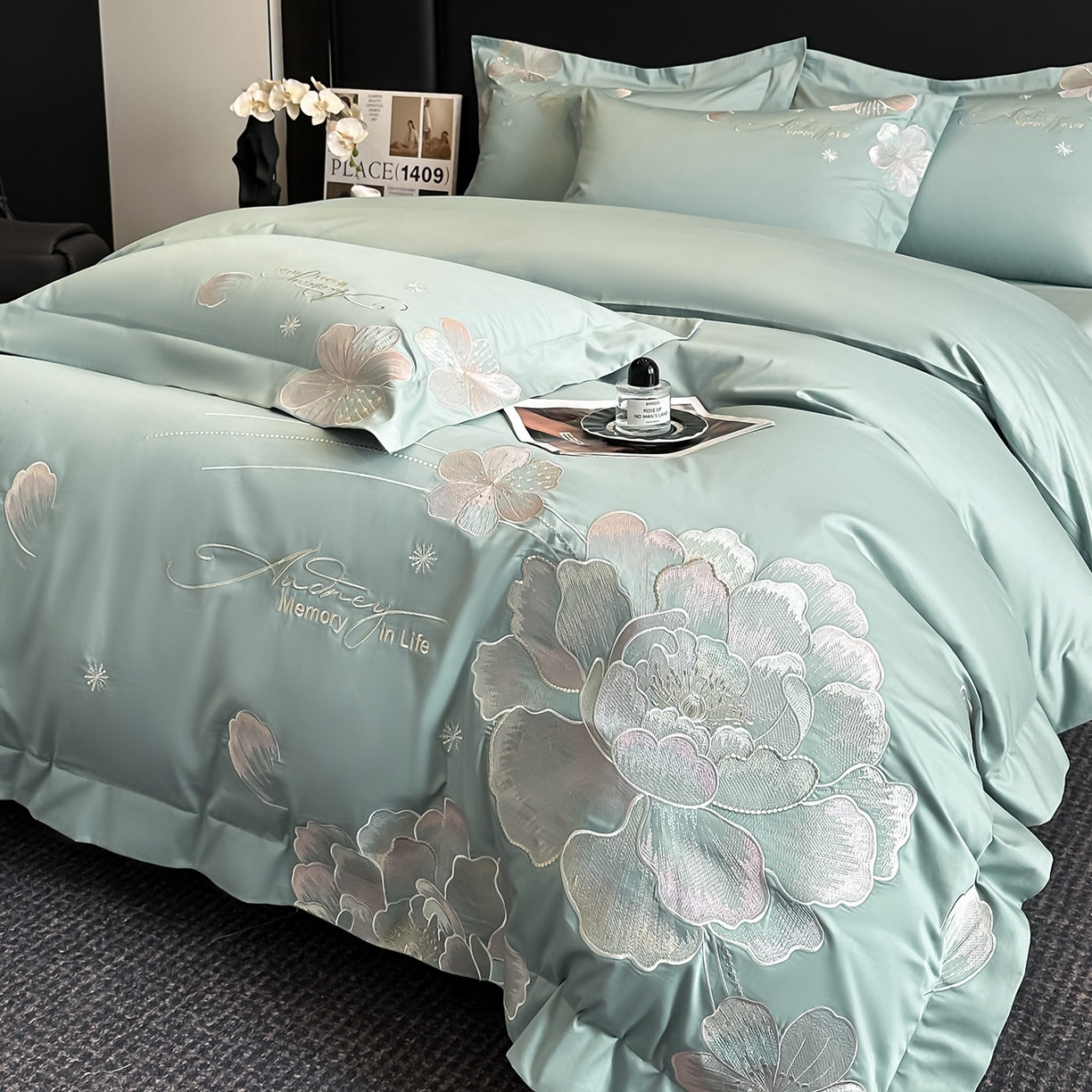 91家纺网 家纺一手货源 找家纺 置顶家纺 2025新款花漾亲肤刺绣系列四件套 花漾-繁星蓝