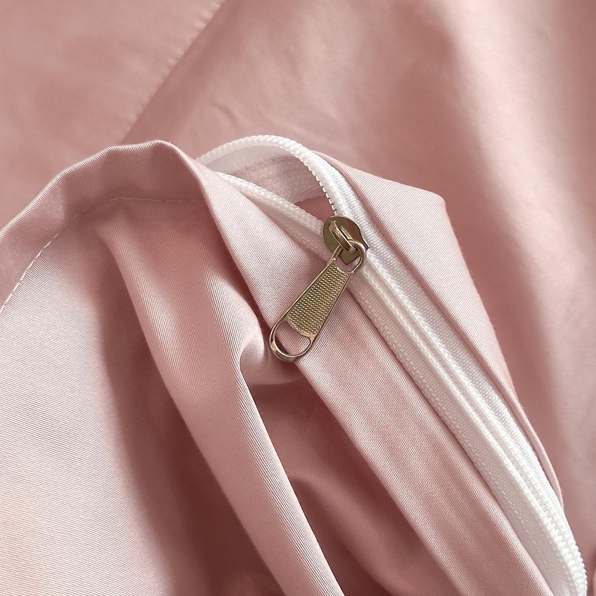 91家纺网 家纺一手货源 找家纺 置顶家纺 2025新款花漾亲肤刺绣系列四件套 花漾-浅豆沙