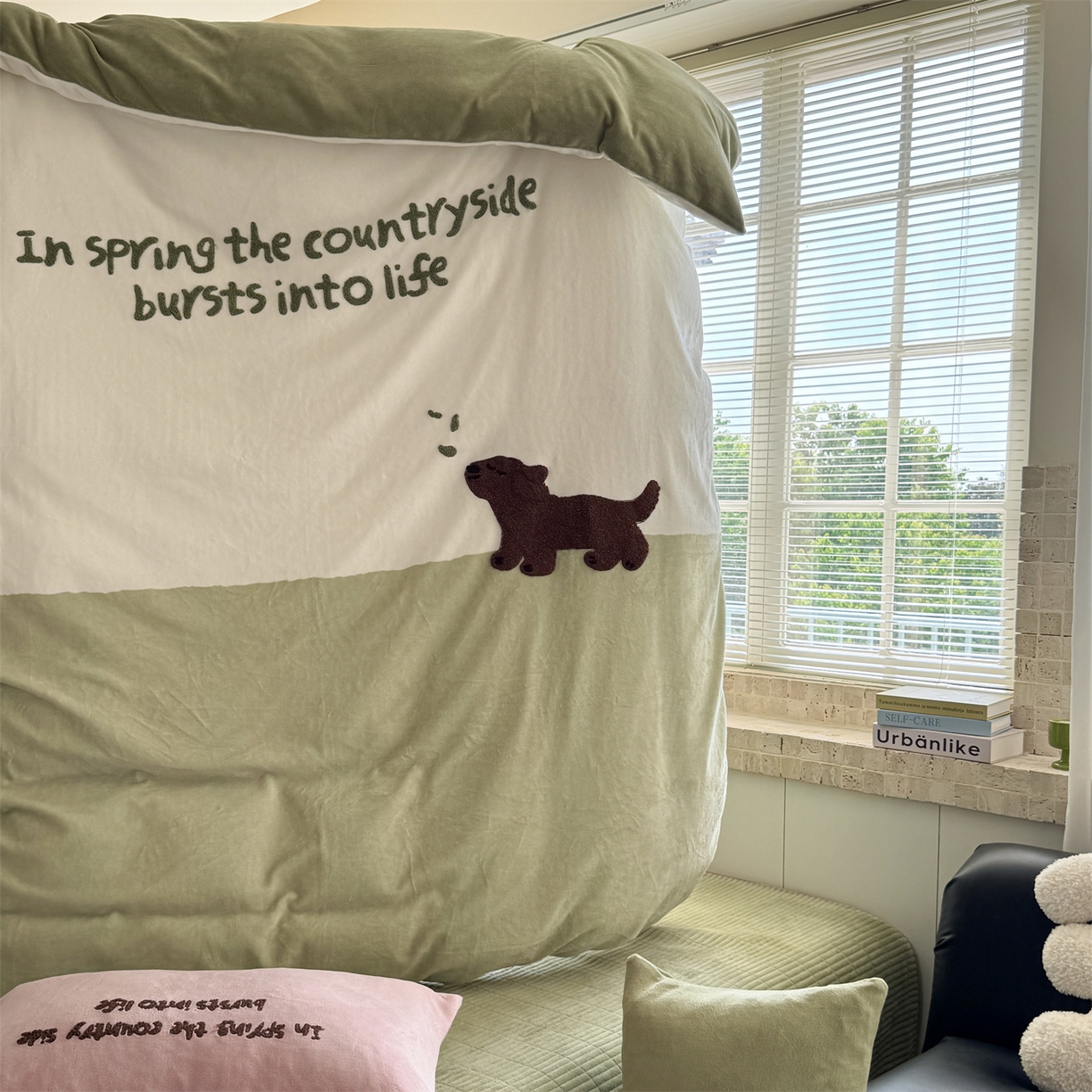 91家纺网 家纺一手货源 找家纺 （总）暖生活 2025新款牛奶绒贴布绣工艺款床盖四件套 （会员-5元）