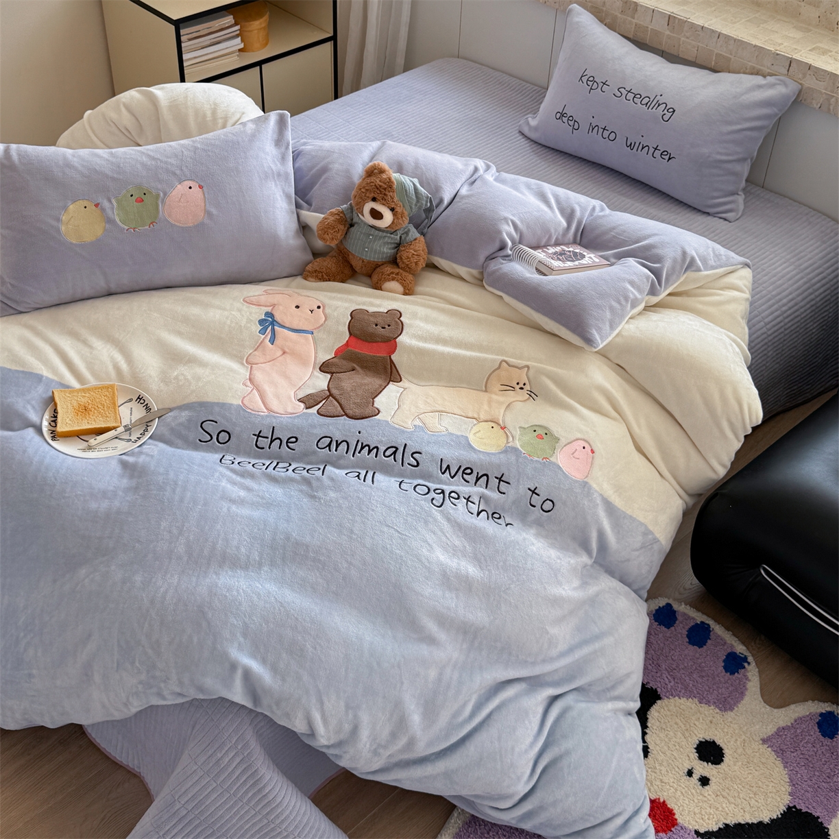 91家纺网 家纺一手货源 找家纺 （总）暖生活 2025新款牛奶绒贴布绣工艺款床盖四件套 （会员-5元）