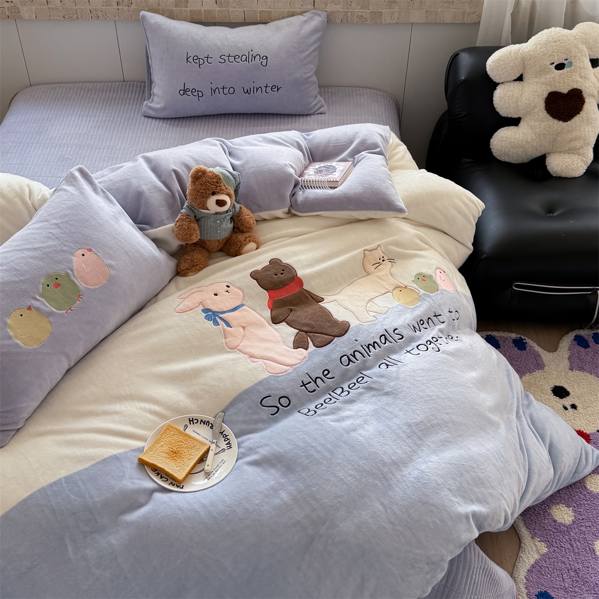 91家纺网 家纺一手货源 找家纺 （总）暖生活 2025新款牛奶绒贴布绣工艺款床盖四件套 （会员-5元）